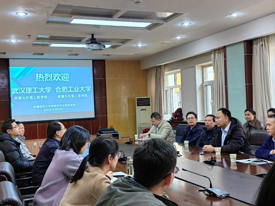 JINNIAN金年会师生党支部赴新疆师范大学开展座谈交流活动